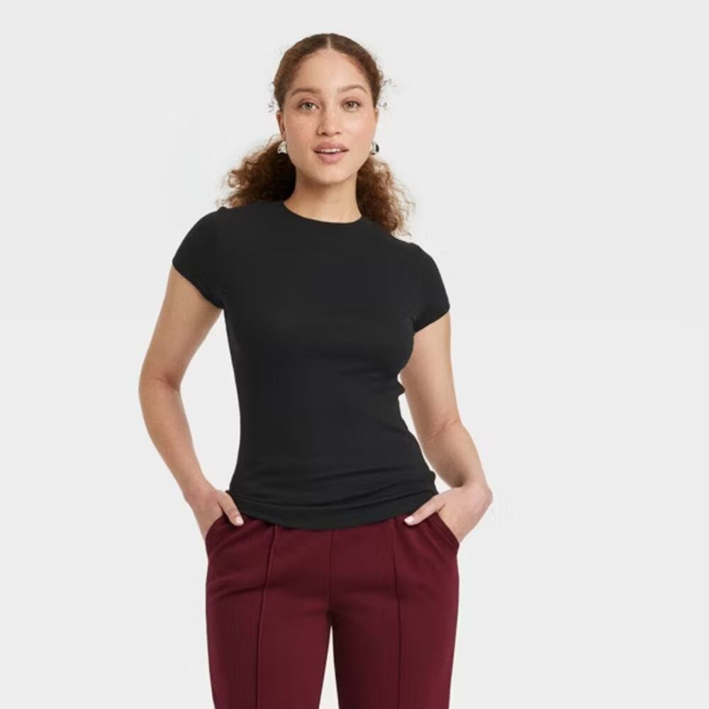 A New Day Black Short Sleeve Crew Neck T-Shirt Top Women's Size XS